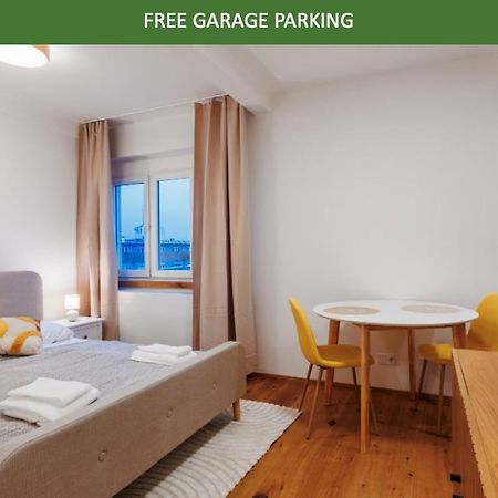 1 Bedroom Apartment With Terrace And Free Parking Near Metro Prag Eksteriør billede